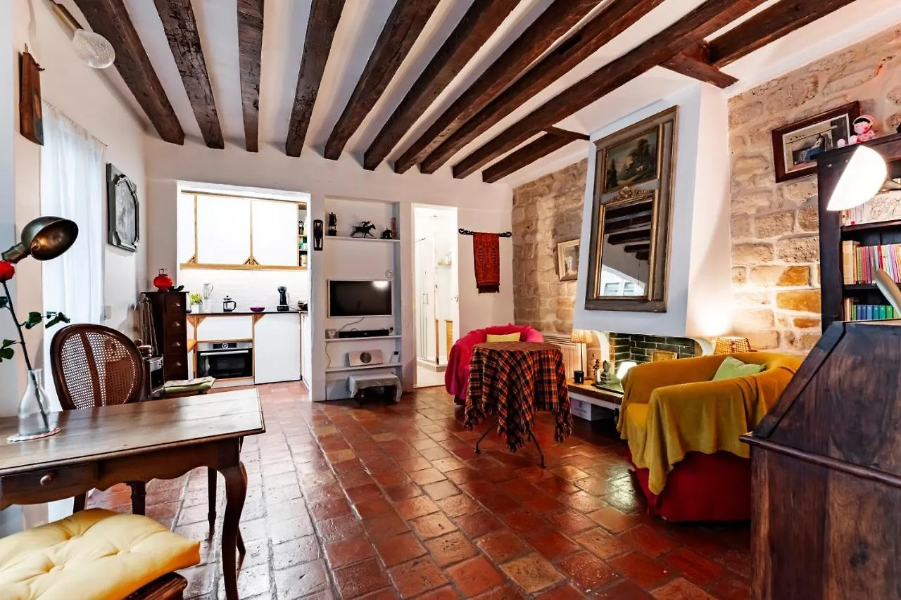 Apartment Veeve - Rustic Allure Paris France